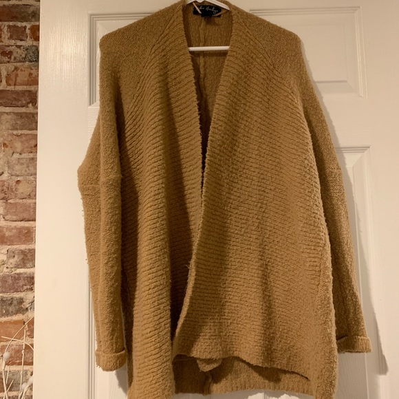 Cardigan! - Picture 3 of 3